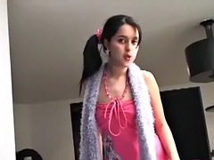 Braunhaarige, Fingern, Hardcore, Einschiebung, Masturbation, Rasiert, Erotischer film, Solo