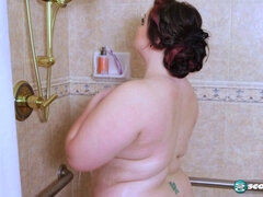 Grosser arsch, Grosse titten, Braunhaarige, Vollbusig, Hd, Masturbation, Natürlich, Natürlichen titten