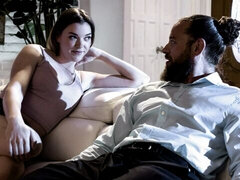 Grosse bite, Brunette brune, En levrette, Souple, Poilue, Cheveux courts, Adolescente, Nénés