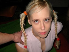 Grosser schwanz, Grosse titten, Blondine, Blasen, Hundestellung, Puppe, Flexibel, Zierlich