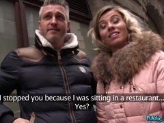 Enthousiasteling, Blond, Bedriegen, Geld, Natuurlijke tieten, Gezichtspunt, Openbaar, Tieten likken