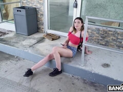 Leie, Grosse titten, Blasen, Braunhaarige, Vollbusig, Spermaladung, Hundestellung, Reiten