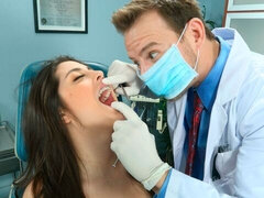 Gros cul, Grosse bite, Gros seins, Sucer une bite, Médecin, En levrette, Mère que j'aimerais baiser, Perverse