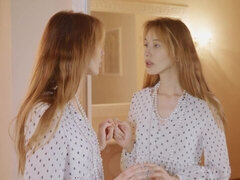 Cuarto de baño, Penetracion con dedos, Pajear, Tetas naturales, Afeitado, Flaco, Solo, Adolescente