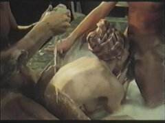 Gros seins, Sucer une bite, Classique, Européenne, Mère que j'aimerais baiser, Suédoise, Plan cul à trois, Rétro ancien