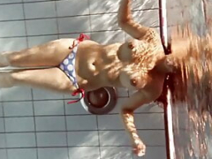 Bikini, Morena, Hembra, Desnudo, Piscina, Ruso, Sexo soft, Bajo el agua