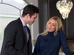 Grote mammen, Pijpbeurt, Sperma shot, Fetisj, Likken, Kut duiken, Taboe, Vrouw