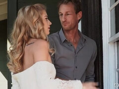 Американки, Блондинки, Член, Сперма на лице, Каблуки, Лизание, Наездница, Тату