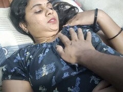 18 ans, Chambre à dormir, Tromperie, Couple, Cocu, Indienne, Mamelons, Soeurs