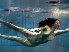 Grosse titten, Braunhaarige, Erotisch, Europäisch, Nudist, Russisch, Badeanzug, Unter wasser