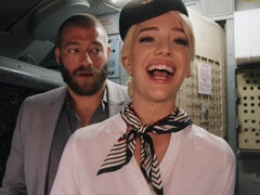 Anaal, Grote kont, Pijpbeurt, Hondjeshouding, Kort haar, Mager, Stewardes, Tiener