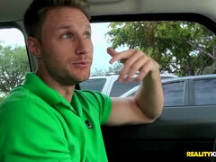 Enthousiasteling, Kont, Bruinharig, Sperma in gezicht, Latijnse vrouw, Masturbatie, Rijpe lesbienne, Tepels