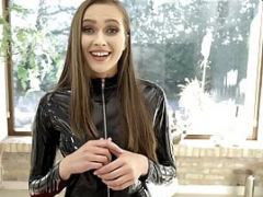 Sucer une bite, Brunette brune, Fétiche, Hard, Latex, Pov, Séduite, Soeurs