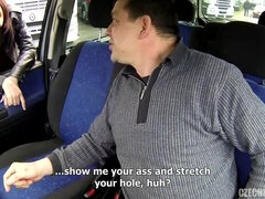 Grote kont, Laarzen, Auto, Handbeurt, Moeder die ik wil neuken, Buiten, Rok, Slet