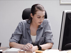 Застукали, Лизание, Натуральные сиськи, В офисе, Киски, Секретарша, Высокие, Жена