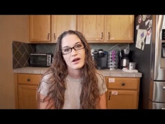 Chantage, Sucer une bite, Éjaculation interne, En levrette, Soeurs, Tabou, Allumeuse, Épouse