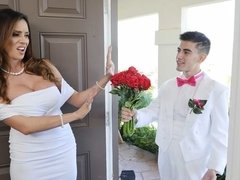 デカ尻, デカパイ, フェラチオ, 結婚, 茶髪の, 手コキする, 淫乱熟女, オッパイの