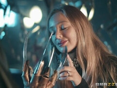 In den arsch, Grosser arsch, Stiefel, Schwanz, Französisch, Latex, Strumpfhose, Piercing