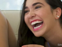 Grosse titten, Fingern, Behaart, Italienisch, Lecken, Piercing, Tätowierung, Titten