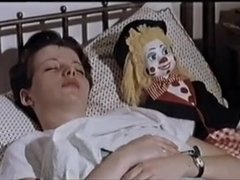 Hotties swim naked right after giving deep blowjobs