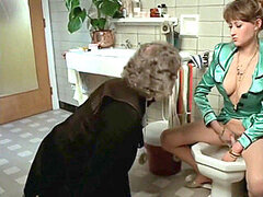 Писсинг, Киски, Ретро