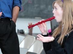 Amateur, Mamada, Corridas faciales, Sexo duro, Colegiala, Falda