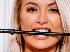 Blonde, Sucer une bite, Plantureuse, Double pénétration, Groupe, Branlette thaïlandaise, Hard, Mère que j'aimerais baiser