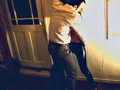 Leie, Crossdresser, Hintern versohlen