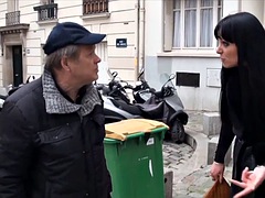 Enthousiasteling, Grote lul, Grote mammen, Bruinharig, Frans, Hardcore, Rijpe lesbienne, Moeder die ik wil neuken