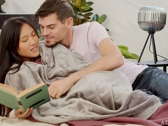 Aziatisch, Grote lul, Pijpbeurt, Bruinharig, Hondjeshouding, Kut duiken, Tiener, Thais