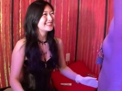 Asiatisch, Sadomasochismus, Spermaladung, Handjob, Japanische massage, Herrin, Hintern versohlen, Strapon
