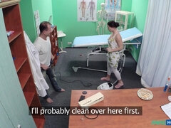 Fake Hospital Hottie Cleaner Wendy Moon Can't Resist A Uniform