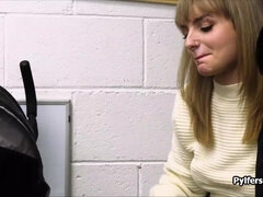 18 ans, Blonde, Plantureuse, Gode, Hard, Chatte, Espionne, Adolescente