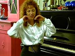 Bruinharig, Seksspeelgoed, Vingeren, Harig, Hardcore, Ondergoed, Roodharige vrouw, Oud