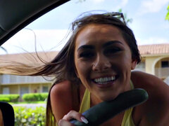 Brunette brune, Voiture, Petite femme, Pov, Maigrichonne, Adolescente, Serré, Nénés