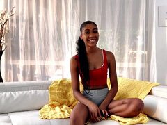 18 летние, Брюнетки, Белье, Мастурбация, На природе, Тату, Молоденькие, Сиськи