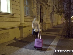 Grosser arsch, Schwarz, Blondine, Vollbusig, Spermaladung, Interrassisch, Natürlichen titten, Titten