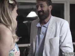 Grote lul, Gezin, Harig, Handbeurt, Zoenen, Keuken, Masturbatie, Oom