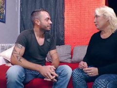 Alemán, Abuelita, Ama de casa, Maduro, Madres para coger, Mamá, Tetas colgantes, Feo
