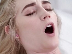 Rubia, Morena, Penetracion con dedos, Besar, Lencería, Chorro, Tetas