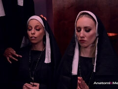 En levrette, Doigter, Groupe, Embrassement, Léchez, Masturbation, Chatte, Nénés