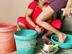 Desi Mommy Fucked Hard By Boy In Bathroom - Indian Aunty Doggy Style & Cumshot