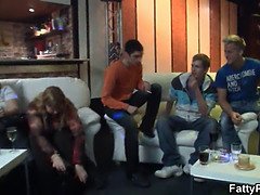 Grosser arsch, Grosse titten, Blondine, Vollbusig, Milf, Mutti, Party, Muschi