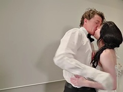 Mariée, Brunette brune, Tromperie, Lingerie, Piercing, Tatouage, Adolescente, Mariage