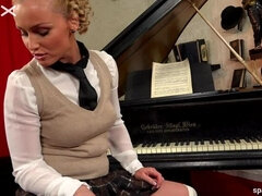 Leie, Sadomasochismus, Bekleidet, Weibliche domination, Nackt, Socken, Lehrer, Uniform