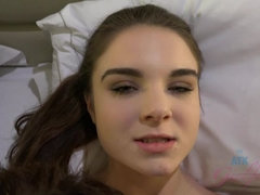 Amateur, Morena, Corridas faciales, Penetracion con dedos, Orgasmo, Adolescente, Tetas, Mojado