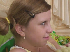 18 ans, Amateur, Blonde, Sucer une bite, Hard, Fait maison, Petite femme, Adolescente