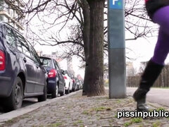 Le Dawn takes desperate risks in crowded city streets to relieve herself