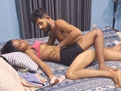 18 ans, Gros cul, Indienne, Lesbienne, Petite femme, Chatte, Jarretelles, Adolescente