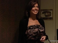 Gros cul, Gros seins, Sucer une bite, En levrette, Branlette thaïlandaise, Hard, Lingerie, Dénudage